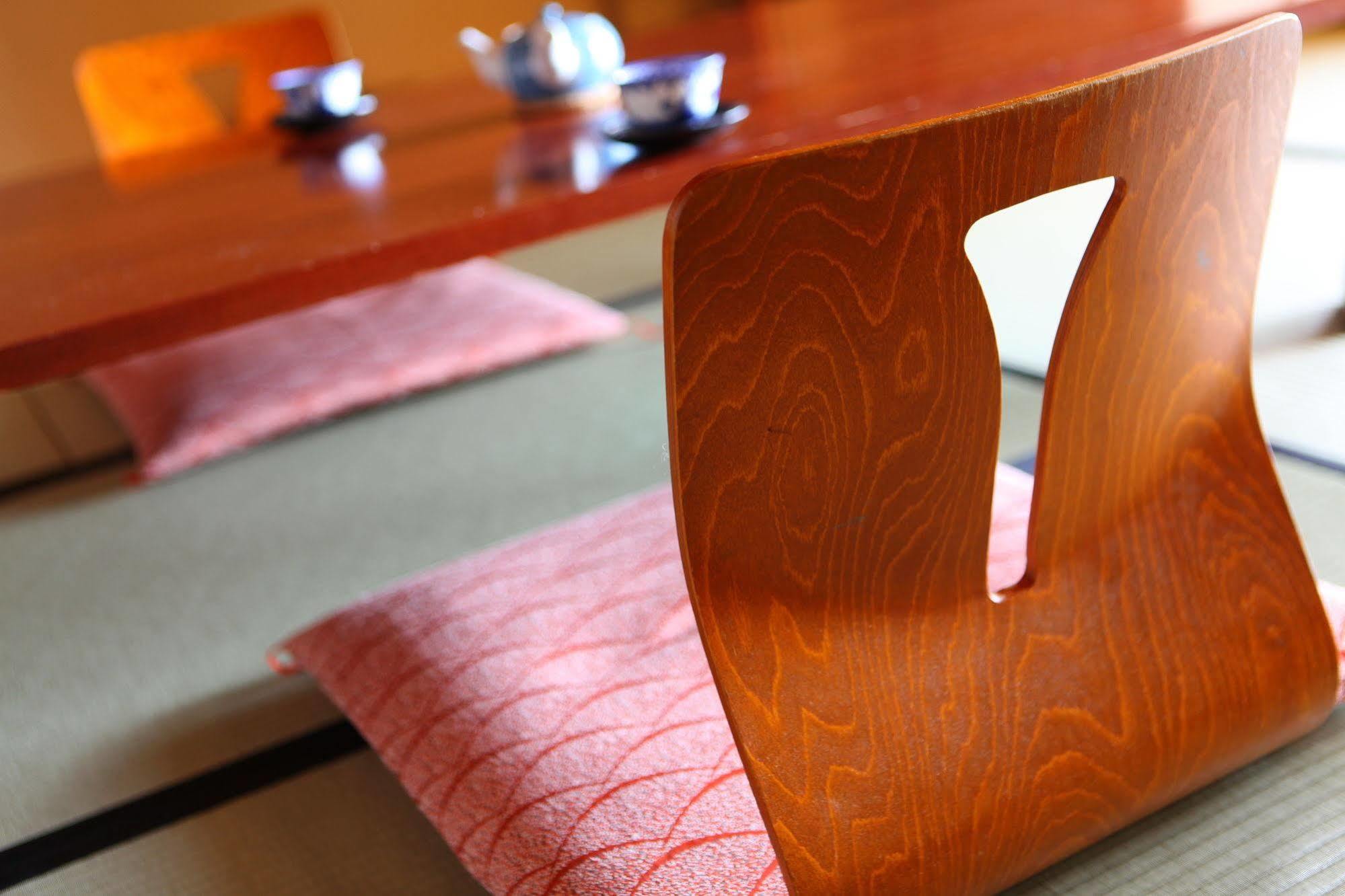 Yorozuya Annex Yurakuan Hotel Yamanouchi  Bagian luar foto
