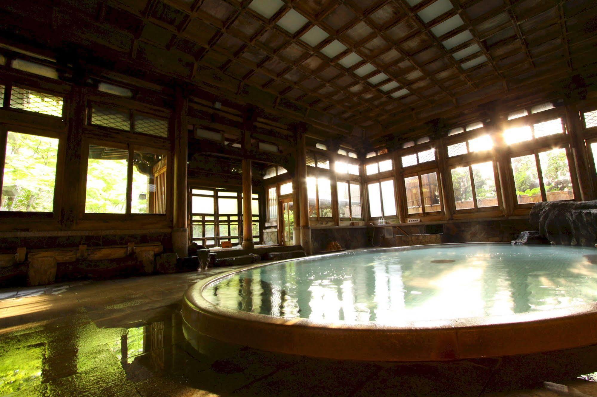 Yorozuya Annex Yurakuan Hotel Yamanouchi  Bagian luar foto