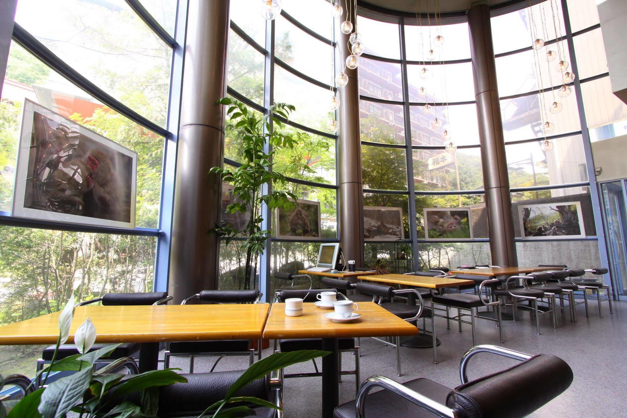 Yorozuya Annex Yurakuan Hotel Yamanouchi  Bagian luar foto