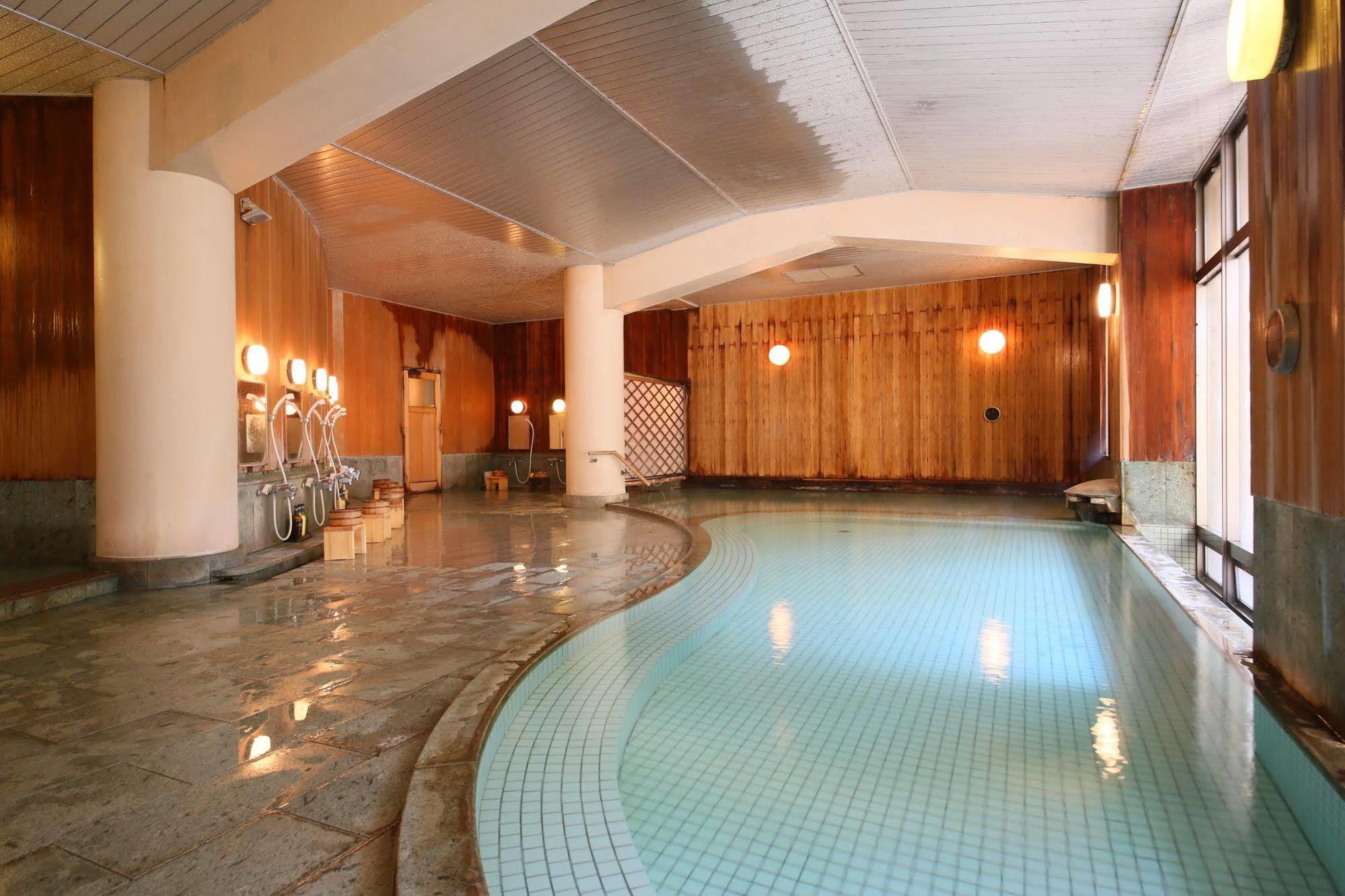 Yorozuya Annex Yurakuan Hotel Yamanouchi  Bagian luar foto
