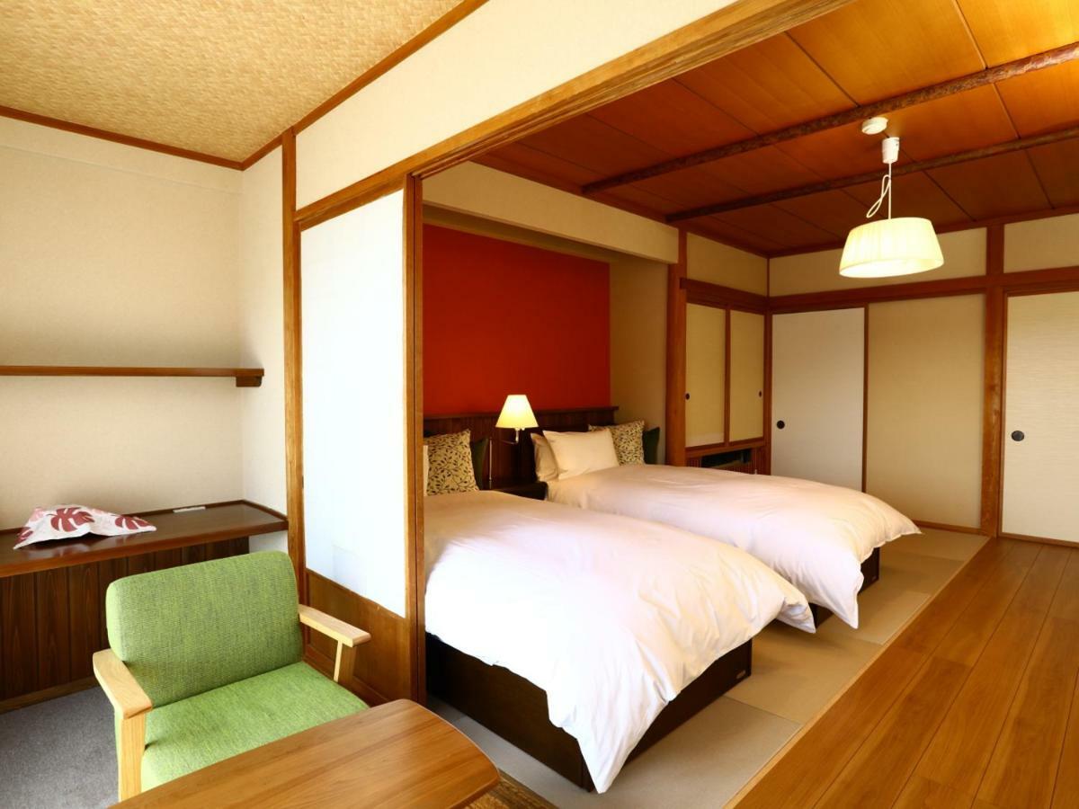 Yorozuya Annex Yurakuan Hotel Yamanouchi  Bagian luar foto