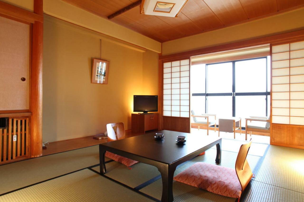 Yorozuya Annex Yurakuan Hotel Yamanouchi  Bagian luar foto